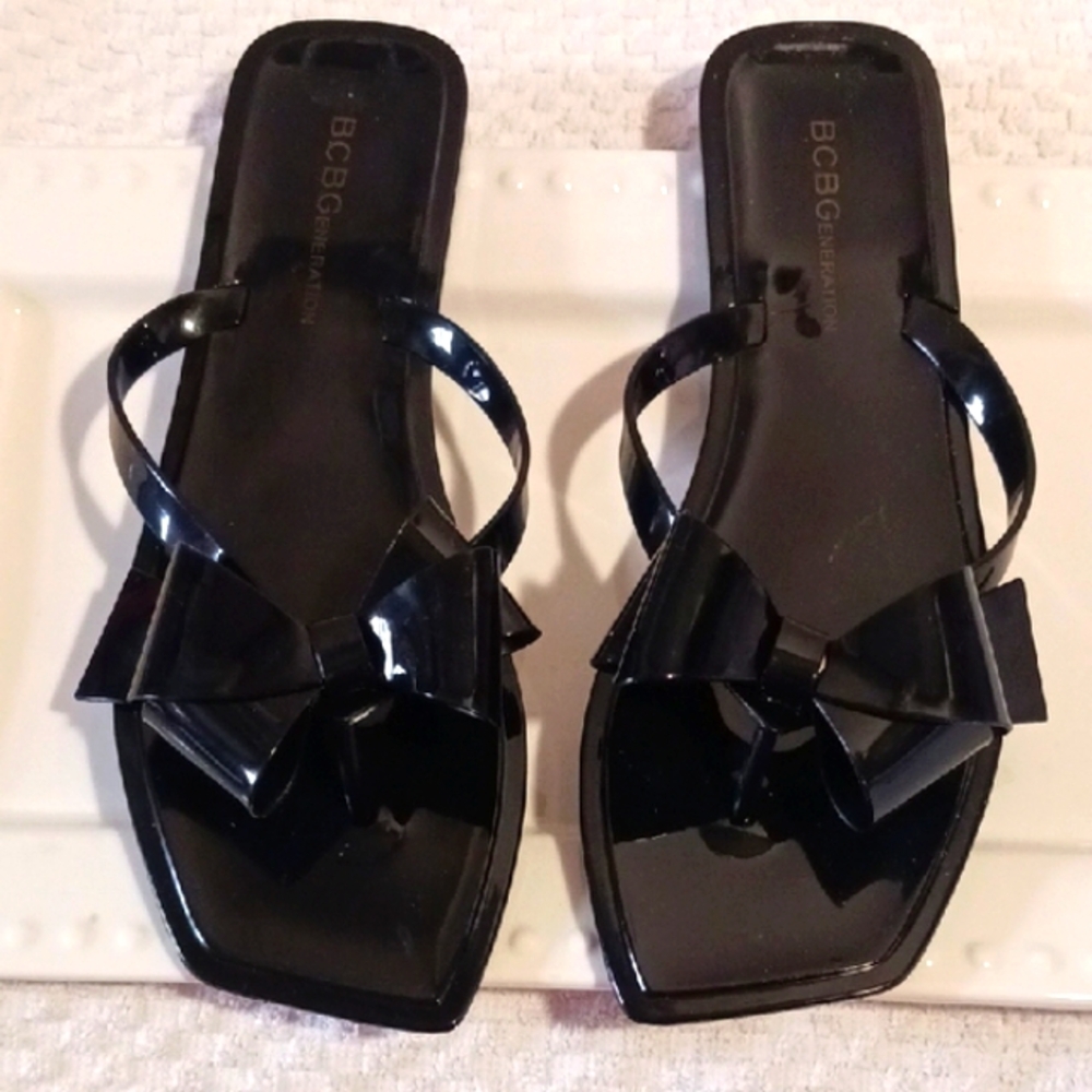 BCBGeneration 👑 Glossy Black Bow 🎀 Jelly Sandals 9  🎀⚜️💝